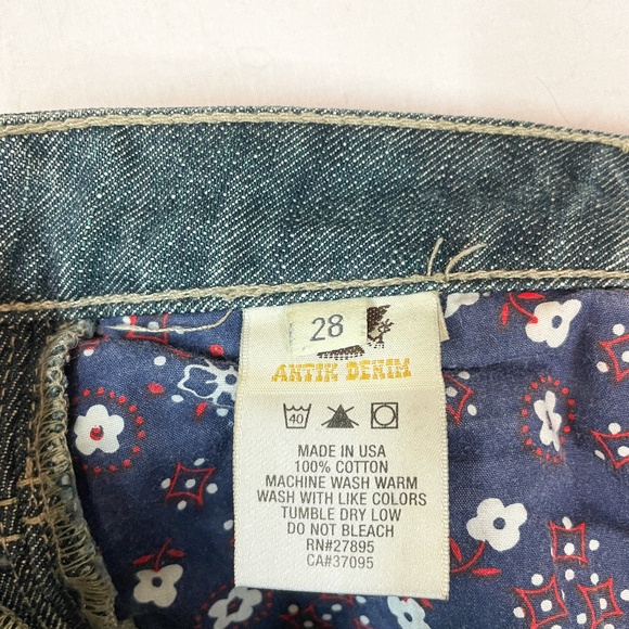 Y2K Jeans - Picture 3 of 4
